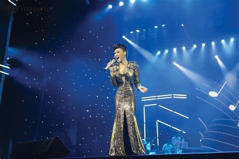 El Concierto Épico de Internacional: Una Noche para Recordar con la Estrella Pop Vietnamita