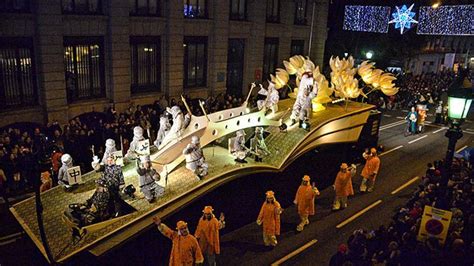  El Baile Secreto de Étienne: Una Noche Mágica en la Ciudad de las Luces