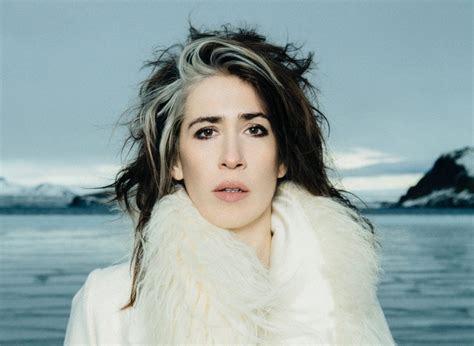 El Concierto de Imogen Heap: Una Sinfonía Electrónica con Toques de Nostalgia y Futuro